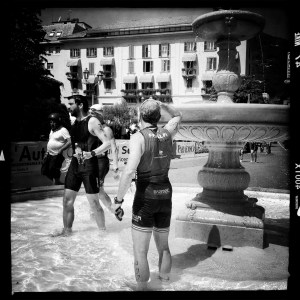 Si cerca ristoro dal caldo ovunque sia possibile